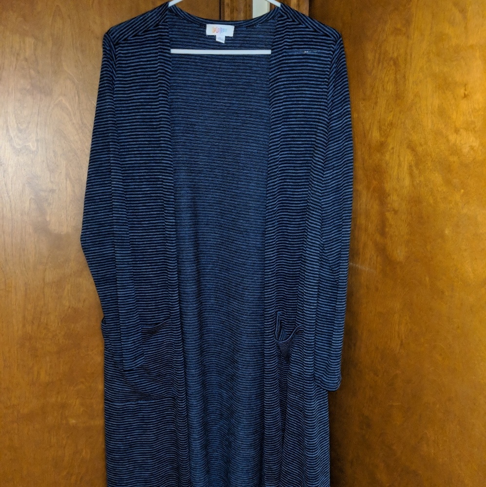 Large Lularoe Sarah duster